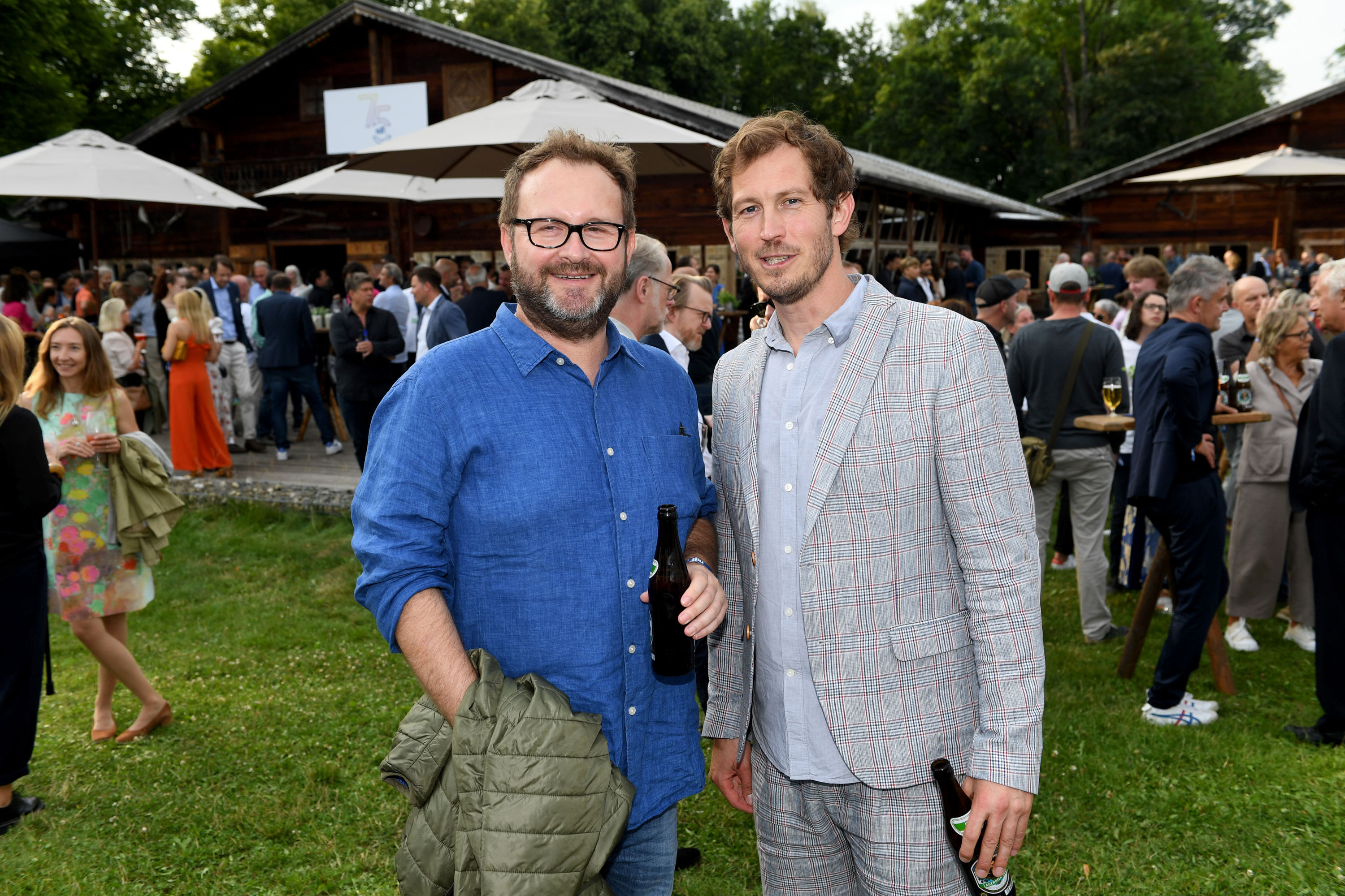 / Jubiläum, Feier „75 Jahre ndf - neue deutsche Filmgesellschaft“ / Almhütte / Galopprennbahn / München / 29. Juni 2022 / Filmfest München / Bitte Fotovermerk: Agentur Schneider-Press /W.Breiteneicher